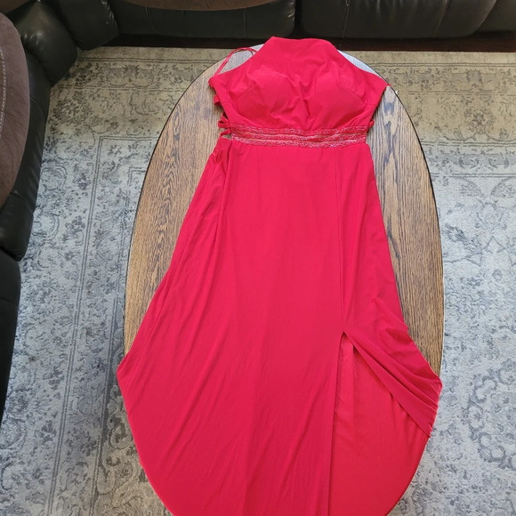 Nightway Red Strappy Back Beaded A-Line Gown Size Women's 12 NEW with Tags - Picture 2 of 16